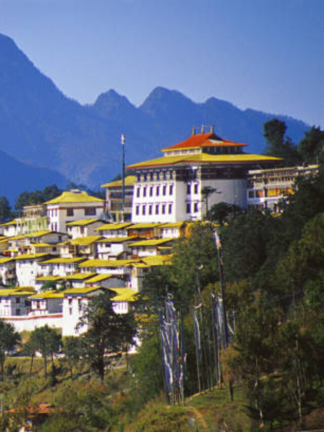 Top 10 Tourist Place in India in May