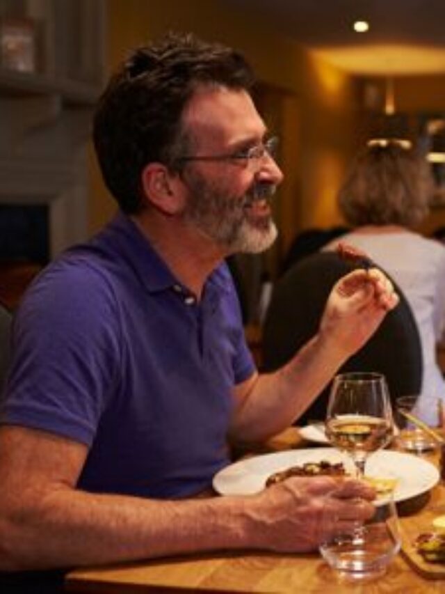 Social Security Cuts Are on the Table. 5 Expenses Retirees Should Stop Paying for in 2023.